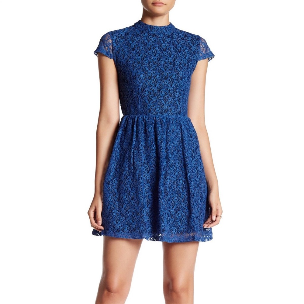 Elegant open back R+JC lace dress
